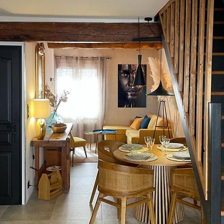 Maison Cosy, 2 Chambres, Adossee Aux Remparts エーグ・モルト エクステリア 写真