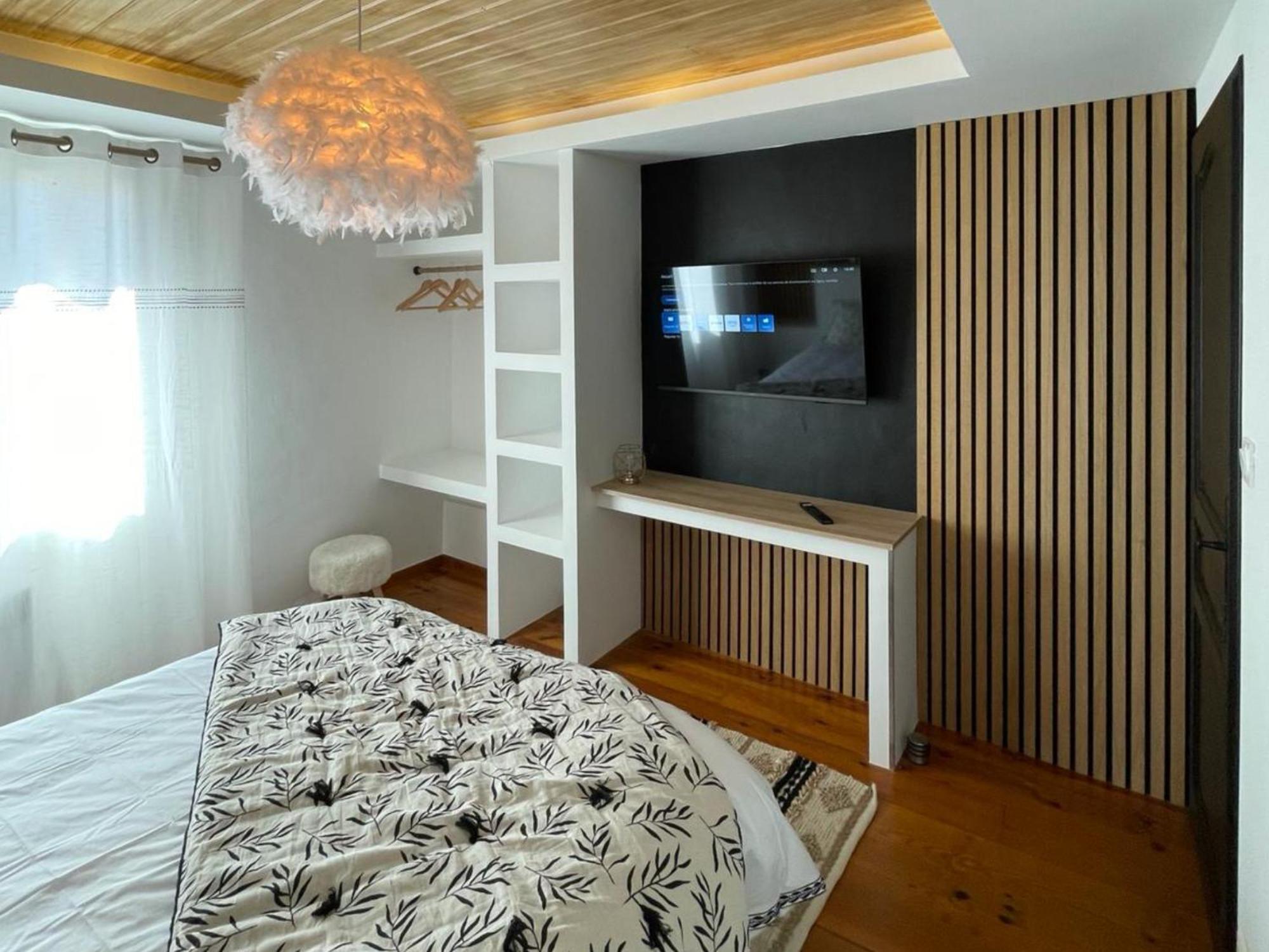 Maison Cosy, 2 Chambres, Adossee Aux Remparts エーグ・モルト エクステリア 写真